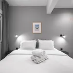 Room 8, Nilie Hospitality Mgmt